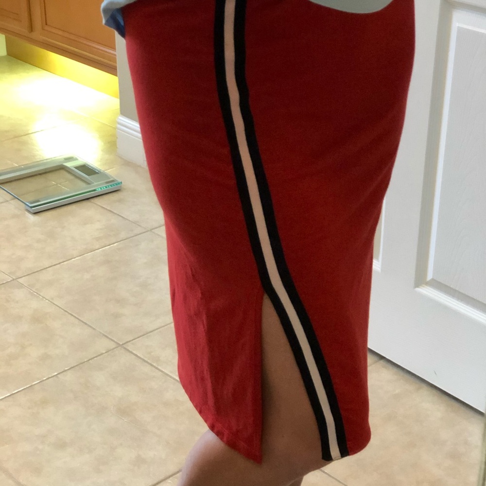 EUC. Splendid knit midi skirt.